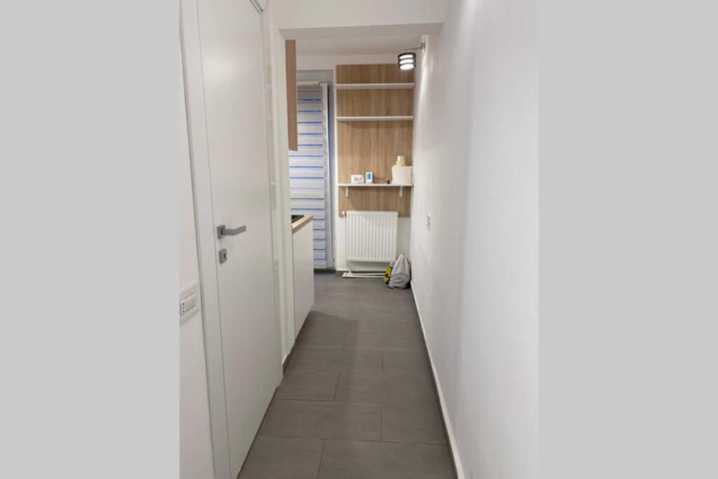Cozy Apartment In The Business Area Of Bukares Bagian luar foto